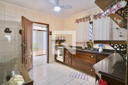 Casa para alugar com 180m², 3 quartos e 5 vagas Casa para alugar com 180m², 3 quartos e 5 vagasCozinha