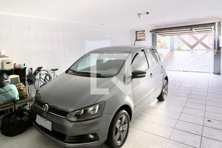 Casa para alugar com 180m², 3 quartos e 5 vagas Casa para alugar com 180m², 3 quartos e 5 vagasGaragem