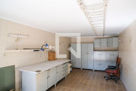 Casa à venda com 256m², 4 quartos e 6 vagasGaragem