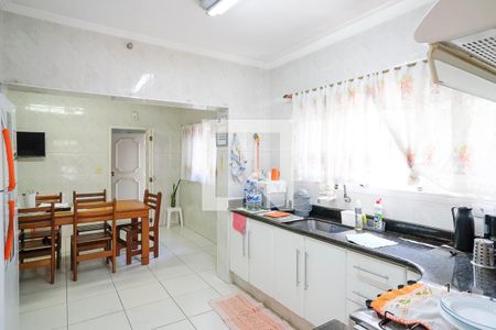 Casa à venda com 256m², 4 quartos e 6 vagasCozinha