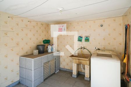 Casa à venda com 256m², 4 quartos e 6 vagasÁrea de serviço