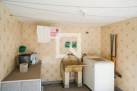 Casa à venda com 256m², 4 quartos e 6 vagasÁrea de serviço