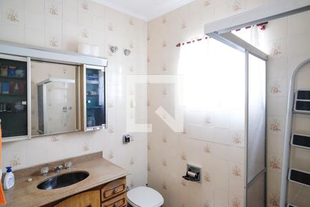 Casa à venda com 256m², 4 quartos e 6 vagasBanheiro suíte