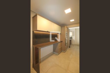 Apartamento à venda com 105m², 2 quartos e 2 vagasCozinha