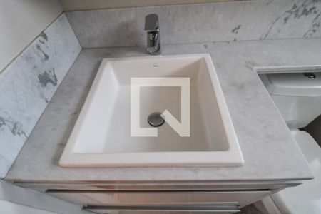 Apartamento à venda com 105m², 2 quartos e 2 vagasBanheiro do Quarto 2