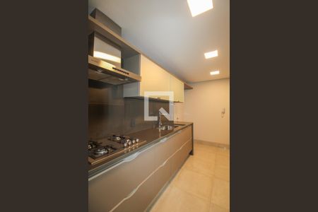 Apartamento à venda com 105m², 2 quartos e 2 vagasCozinha