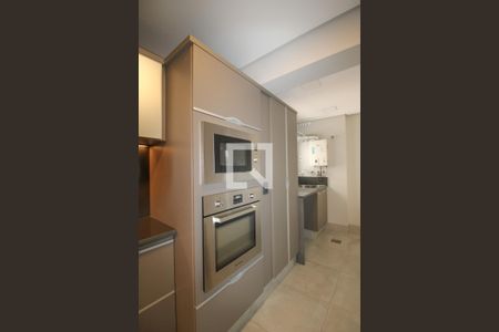 Apartamento à venda com 105m², 2 quartos e 2 vagasCozinha