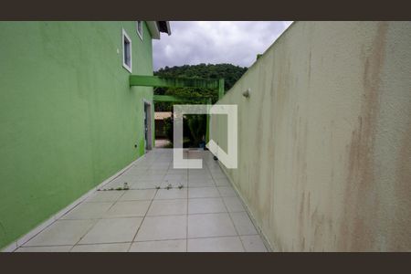 Casa à venda com 563m², 4 quartos e 2 vagas Casa à venda com 563m², 4 quartos e 2 vagasQuintal