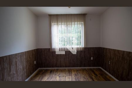 Casa à venda com 563m², 4 quartos e 2 vagas Casa à venda com 563m², 4 quartos e 2 vagasSuíte 3