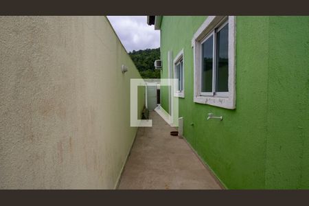 Casa à venda com 563m², 4 quartos e 2 vagas Casa à venda com 563m², 4 quartos e 2 vagasÁrea de Serviço