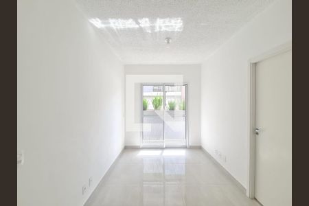 Sala de apartamento para alugar com 2 quartos, 46m² em Jardim Adriana, Guarulhos