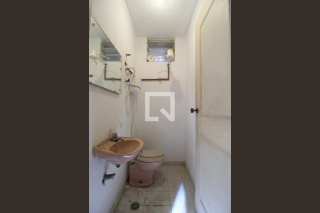 Casa à venda com 200m², 4 quartos e 2 vagasLavabo