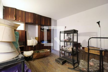 Casa à venda com 200m², 4 quartos e 2 vagasSala de TV