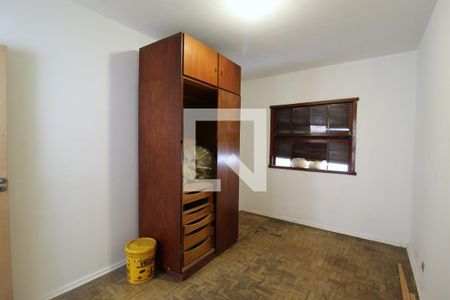 Casa à venda com 200m², 4 quartos e 2 vagasQuarto 2