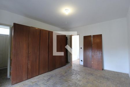 Casa à venda com 200m², 4 quartos e 2 vagasQuarto 3 - Suíte