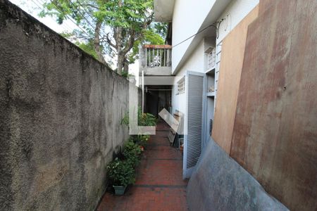 Casa à venda com 200m², 4 quartos e 2 vagasCorredor Externo
