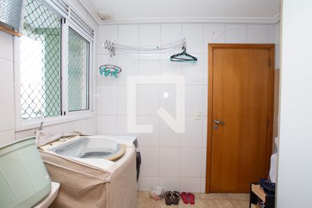 Apartamento à venda com 93m², 3 quartos e 2 vagas Apartamento à venda com 93m², 3 quartos e 2 vagasÁrea de Serviço
