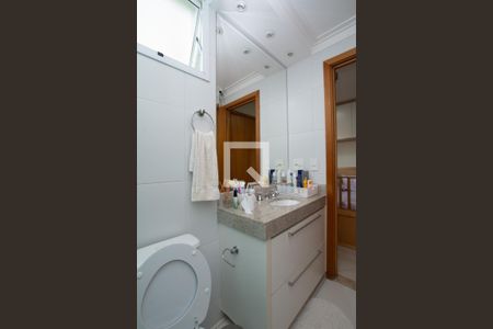 Apartamento à venda com 93m², 3 quartos e 2 vagas Apartamento à venda com 93m², 3 quartos e 2 vagasBanheiro da Suíte 1