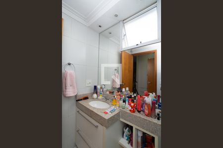 Apartamento à venda com 93m², 3 quartos e 2 vagas Apartamento à venda com 93m², 3 quartos e 2 vagasBanheiro da Suíte master
