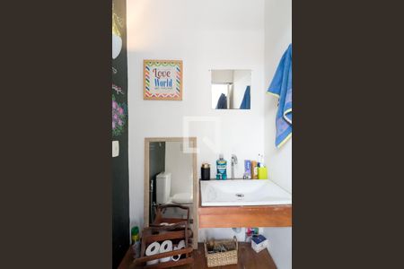 Casa à venda com 94m², 3 quartos e 2 vagas Casa à venda com 94m², 3 quartos e 2 vagasLavabo