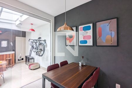 Casa à venda com 94m², 3 quartos e 2 vagas Casa à venda com 94m², 3 quartos e 2 vagasCozinha