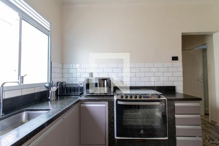 Casa à venda com 283m², 3 quartos e 1 vaga Casa à venda com 283m², 3 quartos e 1 vagaCozinha