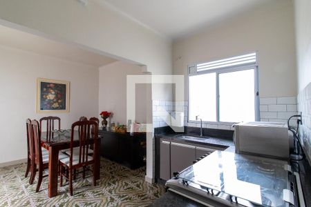 Casa à venda com 283m², 3 quartos e 1 vaga Casa à venda com 283m², 3 quartos e 1 vagaCozinha