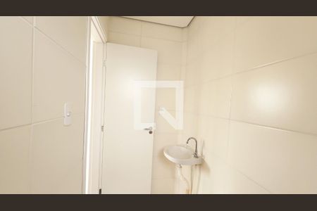 Apartamento à venda com 45m², 2 quartos e 1 vaga Apartamento à venda com 45m², 2 quartos e 1 vagaBanheiro