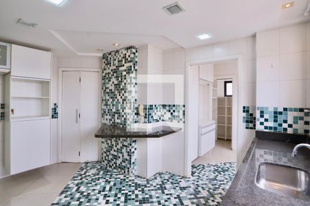 Apartamento à venda com 120m², 2 quartos e 2 vagasCozinha