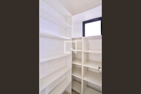 Apartamento à venda com 120m², 2 quartos e 2 vagasDispensa