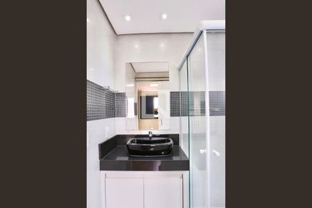 Apartamento à venda com 120m², 2 quartos e 2 vagasBanheiro do Quarto 2