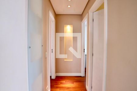 Apartamento à venda com 120m², 2 quartos e 2 vagasCorredor