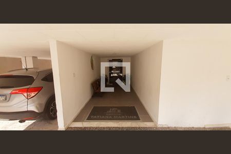 Apartamento à venda com 80m², 2 quartos e 1 vagaHall de entrada