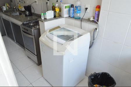 Apartamento à venda com 80m², 2 quartos e 1 vagaÁrea de Serviço