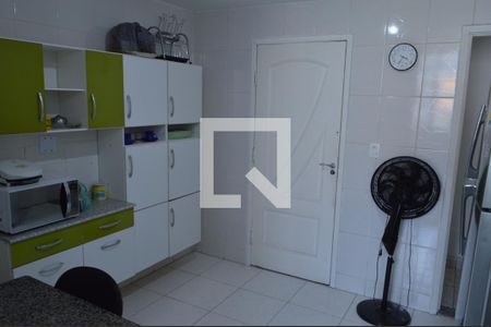 Apartamento à venda com 80m², 2 quartos e 1 vagaCozinha