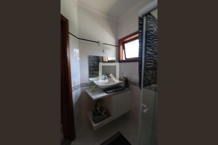 Casa de condomínio à venda com 600m², 4 quartos e 5 vagasBanheiro