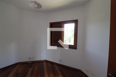 Casa de condomínio à venda com 600m², 4 quartos e 5 vagasQuarto 2