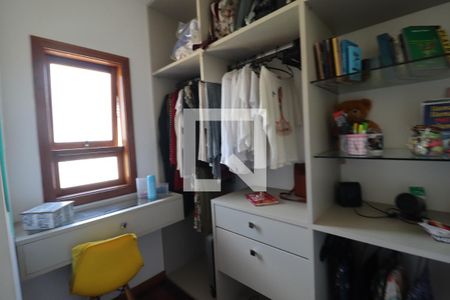 Casa de condomínio à venda com 600m², 4 quartos e 5 vagasSuíte 2