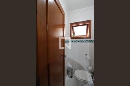 Casa de condomínio à venda com 600m², 4 quartos e 5 vagasLavabo