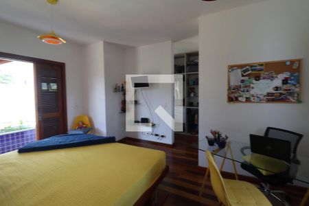 Casa de condomínio à venda com 600m², 4 quartos e 5 vagasSuíte 2