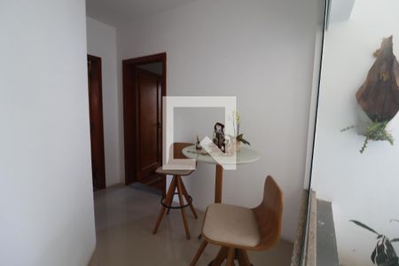 Casa de condomínio à venda com 600m², 4 quartos e 5 vagasQuarto 2