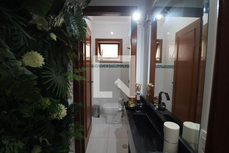 Casa de condomínio à venda com 600m², 4 quartos e 5 vagasLavabo