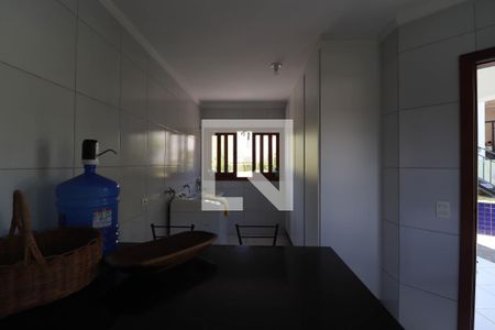 Casa de condomínio à venda com 600m², 4 quartos e 5 vagasCozinha e Área de Serviço