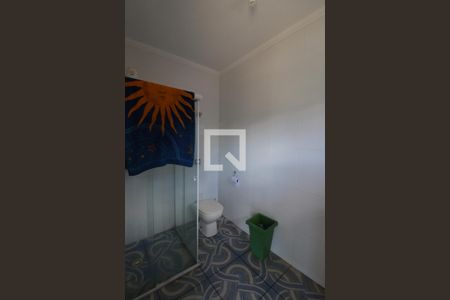 Casa de condomínio à venda com 600m², 4 quartos e 5 vagasBanheiro de Serviço