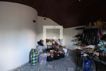 Casa de condomínio à venda com 600m², 4 quartos e 5 vagasSotão