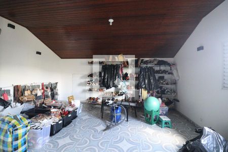 Casa de condomínio à venda com 600m², 4 quartos e 5 vagasSotão