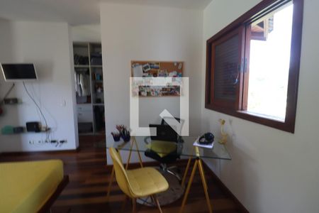 Casa de condomínio à venda com 600m², 4 quartos e 5 vagasSuíte 2