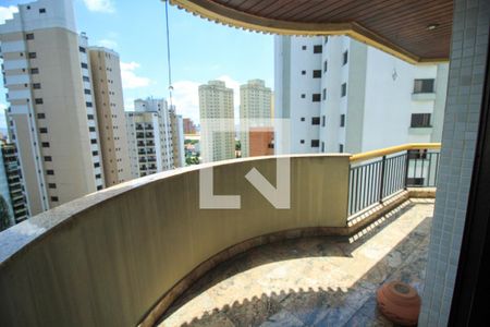 Apartamento à venda com 260m², 3 quartos e 4 vagasVaranda Escritório