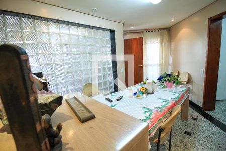 Apartamento à venda com 260m², 3 quartos e 4 vagasCozinha