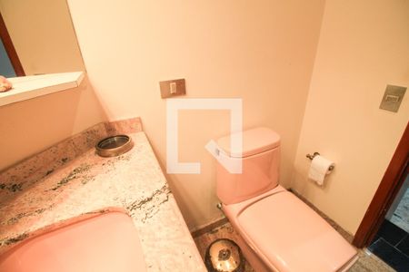 Apartamento à venda com 260m², 3 quartos e 4 vagasLavabo